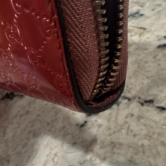 Gucci Metallic Rose Signature Zip Wallet - Picture 6 of 8
